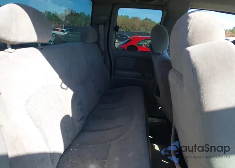 2000 Chevrolet Silverado 1500 Ls from USA, damaged, VIN 2GCEC19T3Y1406421